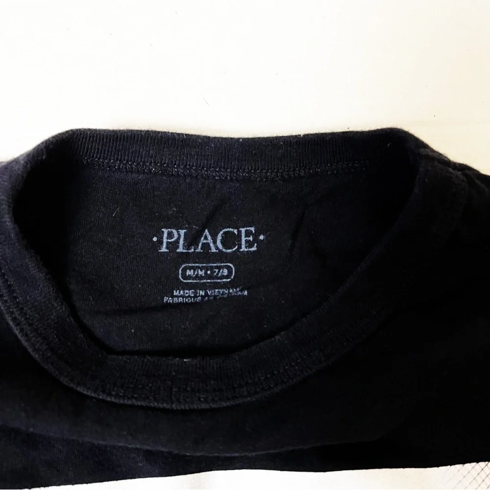CHILDREN’S PLACE Black Long Sleeve Graphic Tee - Medium